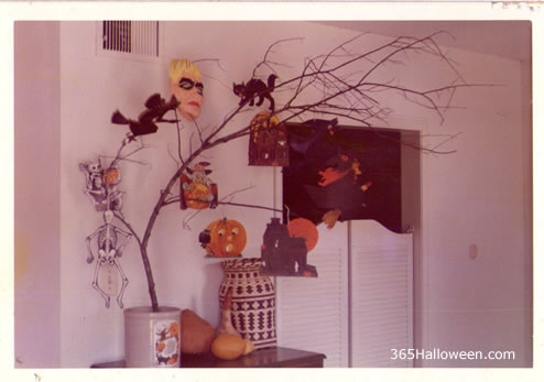 First Hallowe'en Tree 1971